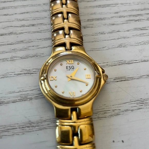 MOVADO ESQ | Accessories | Esq Movado Ladies Watch Gold Tone  display picture 1